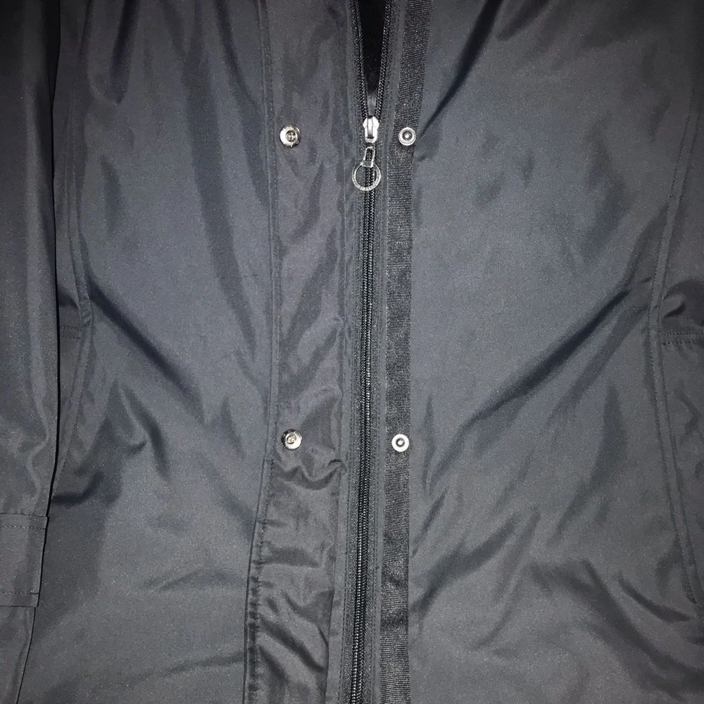 Weatherproof jacket - Picture 6 of 16